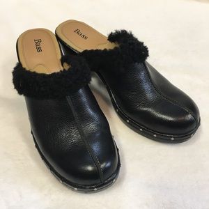 Bass Fawn Leather Clogs